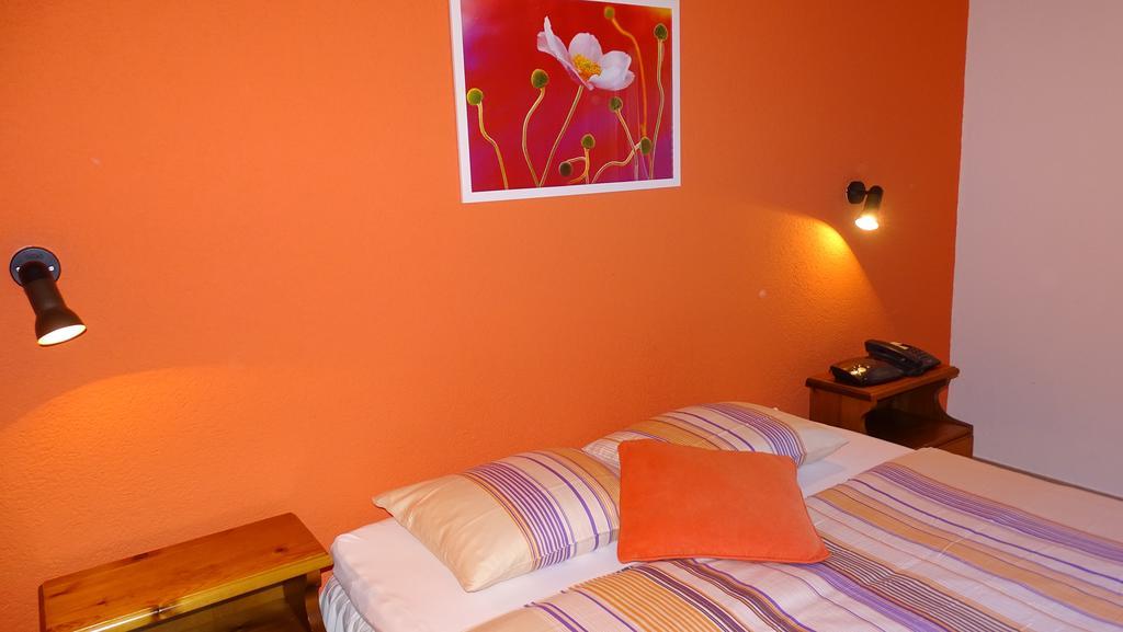 Hotel Elvetico Λοκάρνο Δωμάτιο φωτογραφία