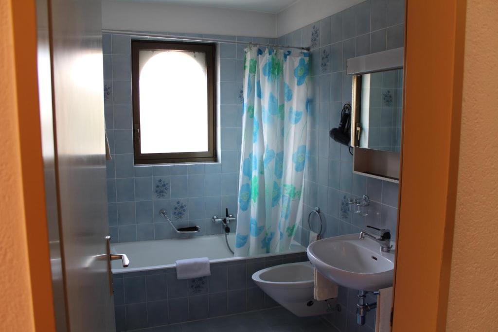 Hotel Elvetico Λοκάρνο Δωμάτιο φωτογραφία